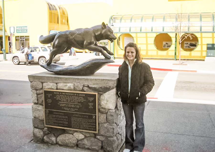 balto statue at the starting line of the Iditarod anchorage alaska