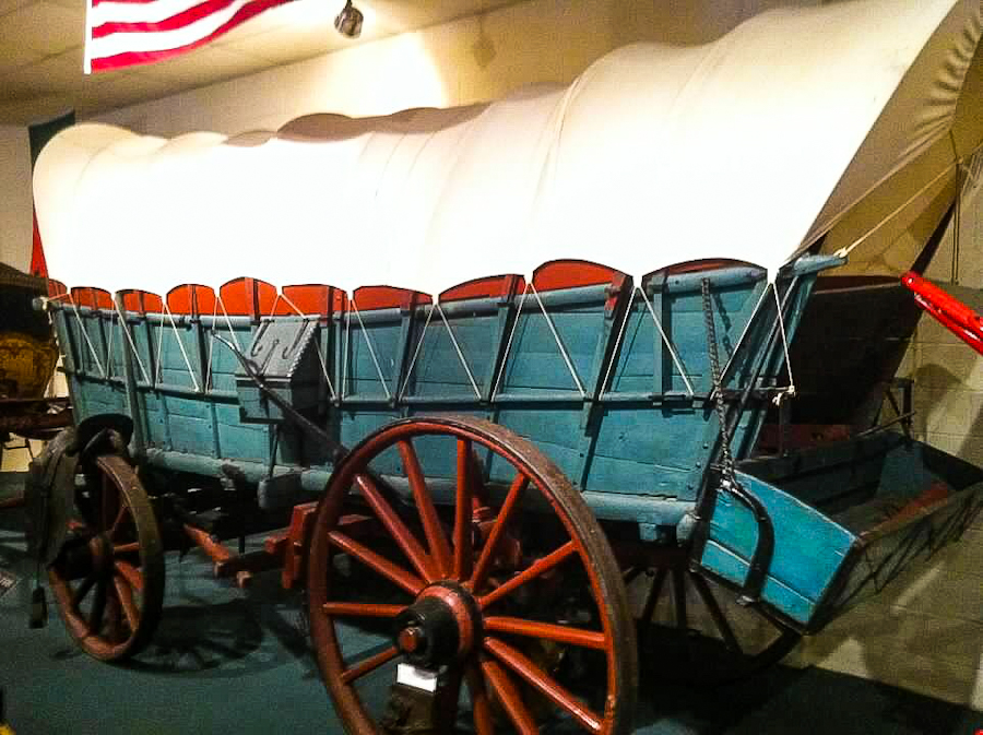 things to do in luray, va - visit the car and carriage caravan museum