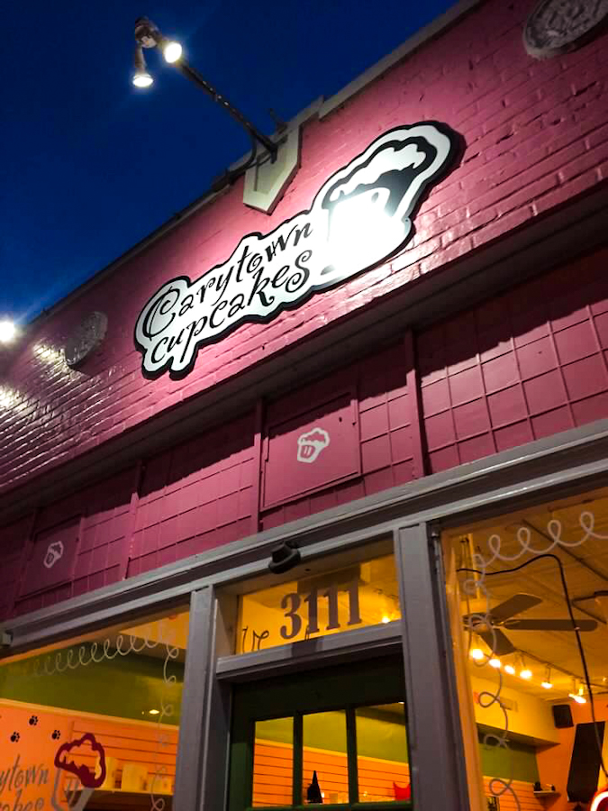 things to do in richmond, va - eat at carytown cupcakes