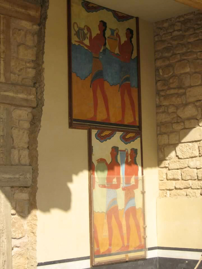 One of the best things to do in Heraklion is a visit to Knossos Palace.