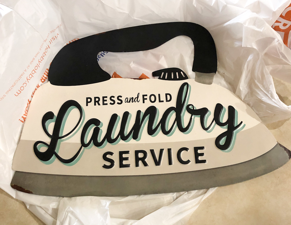love this laundry sign but more for a farmhouse look